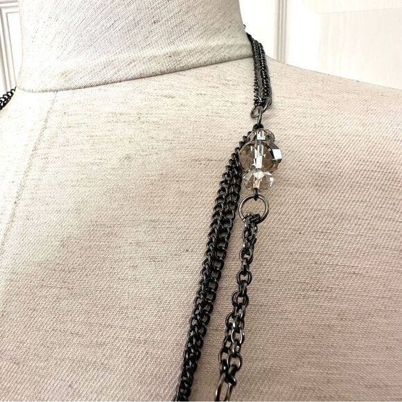 Grey long multi chain crystal necklace - Picture 5 of 10